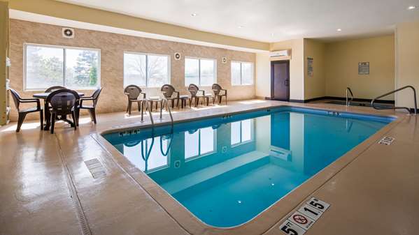 Pool - SureStay Plus Hotel by Best Western Blue Springs - I-70, Exit 20