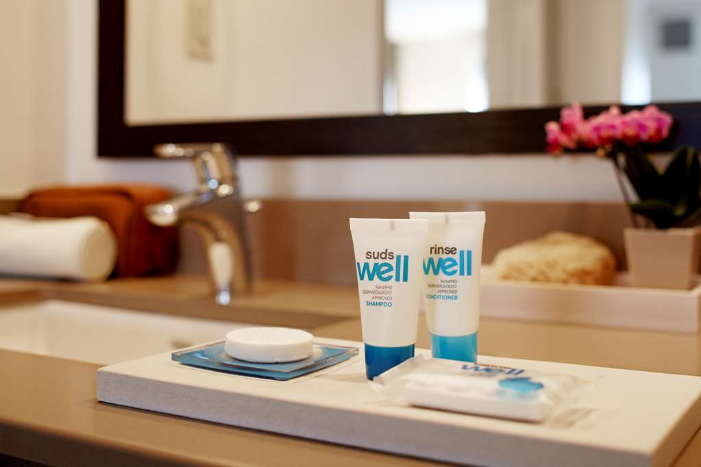 HYATT HOUSE AUGUSTA DOWNTOWN-guestroom-Guest Room,Bathroom,On-Site.jpg