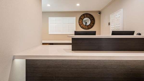  - SureStay Hotel by Best Western Fairfield Napa Valley