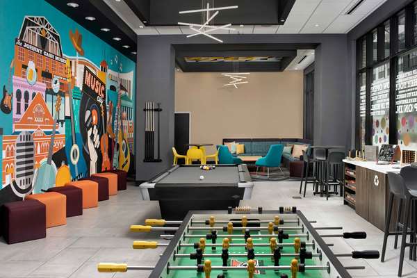  - Tru by Hilton Hotel Downtown Convention Center Nashville