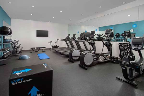 Fitness/ Exercise Room - Tru by Hilton Hotel Downtown Convention Center Nashville