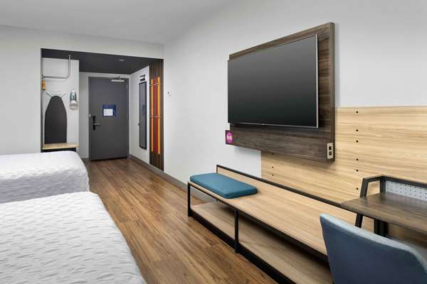  - Tru by Hilton Hotel Downtown Convention Center Nashville