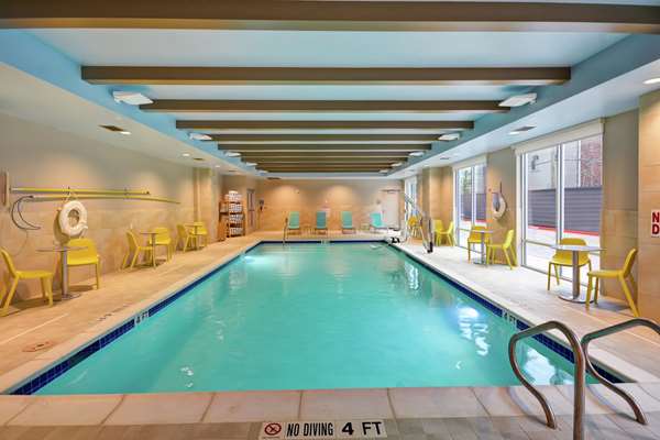 Pool - Home2 Suites by Hilton Galleria Houston