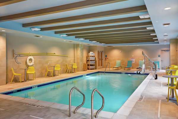Pool - Home2 Suites by Hilton Galleria Houston
