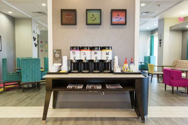 Restaurant - Hampton Inn Mustang