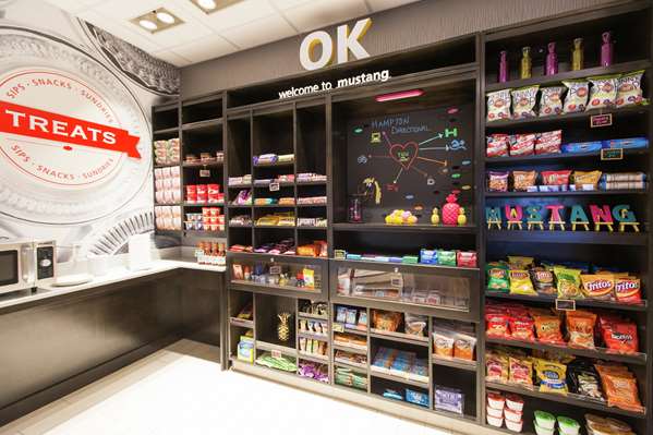 Restaurant - Hampton Inn Mustang