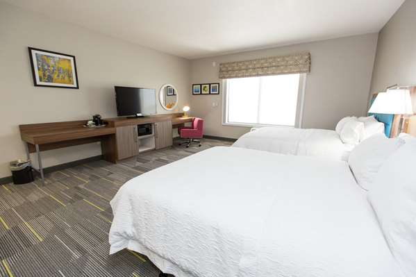  - Hampton Inn Mustang