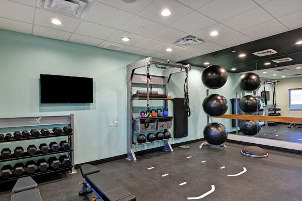Fitness/ Exercise Room - Tru by Hilton Hotel Shepherdsville