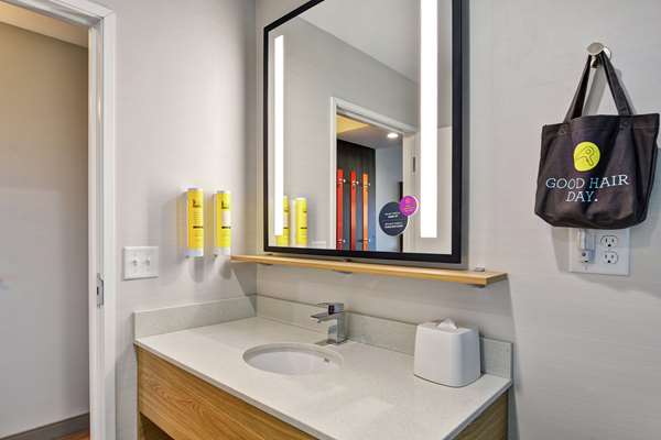  - Tru by Hilton Hotel Shepherdsville