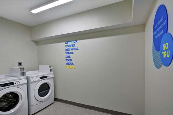  - Tru by Hilton Hotel Shepherdsville