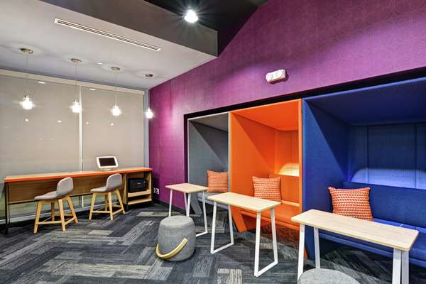 Conference Area - Tru by Hilton Hotel Shepherdsville