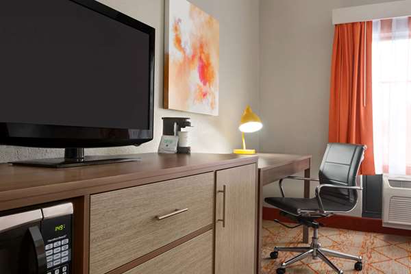 Suite - La Quinta Inn & Suites Lackawanna