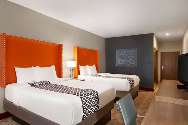  - La Quinta Inn & Suites Lackawanna