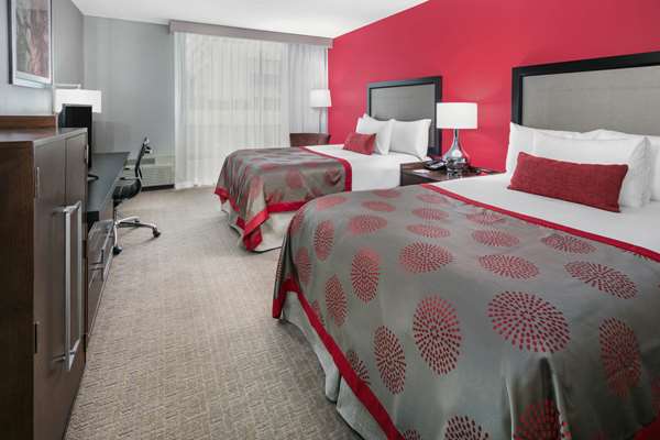  - Ramada Inn Texarkana - I-30, Exit 223