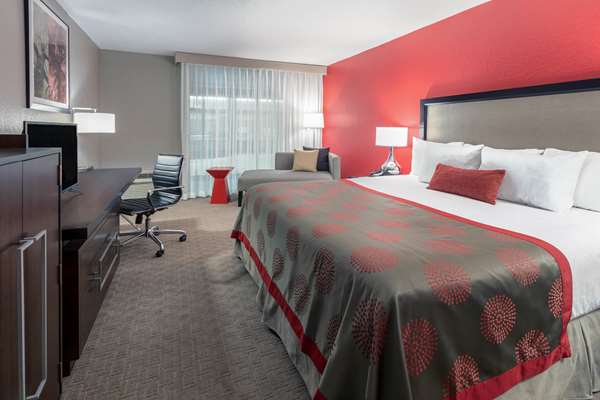  - Ramada Inn Texarkana - I-30, Exit 223