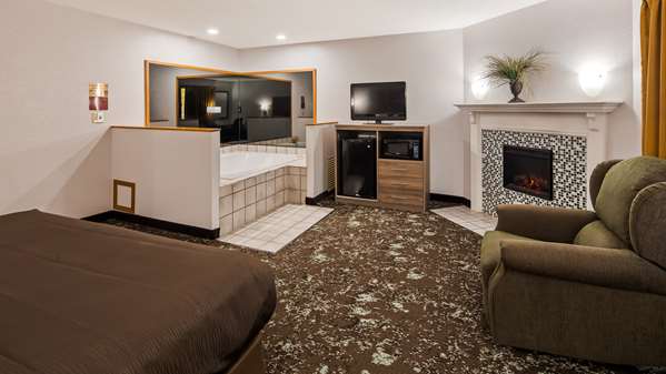  - SureStay Hotel by Best Western Cedar Rapids