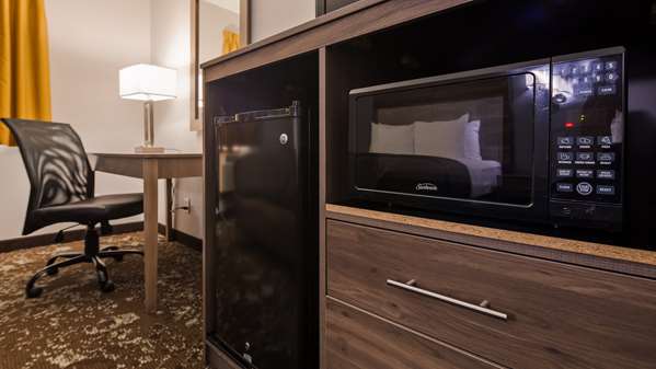  - SureStay Hotel by Best Western Cedar Rapids