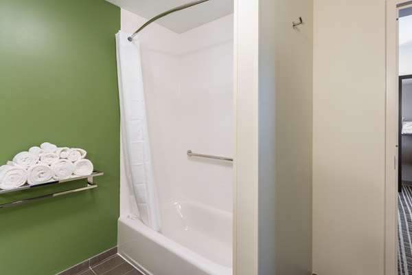  - Sleep Inn & Suites Yukon - I-40, Exit 137