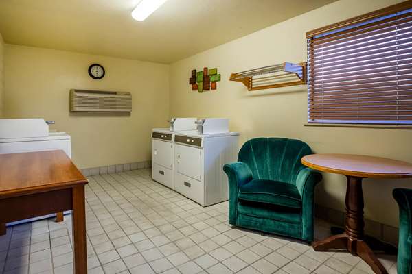 Amenities - Baymont Inn & Suites Yakima - I-82, Exit 33