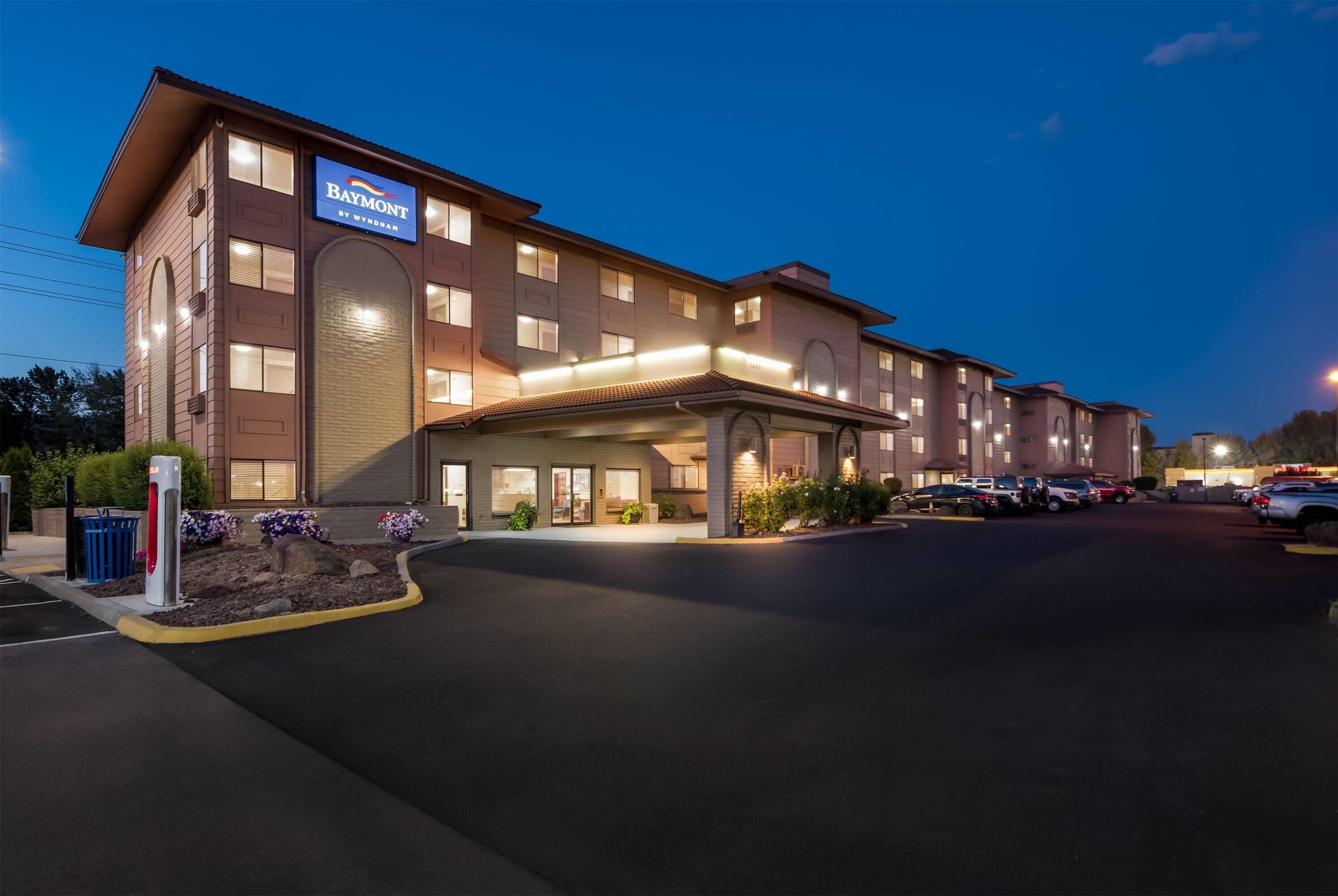Exterior | Baymont by Wyndham Yakima Riverfront