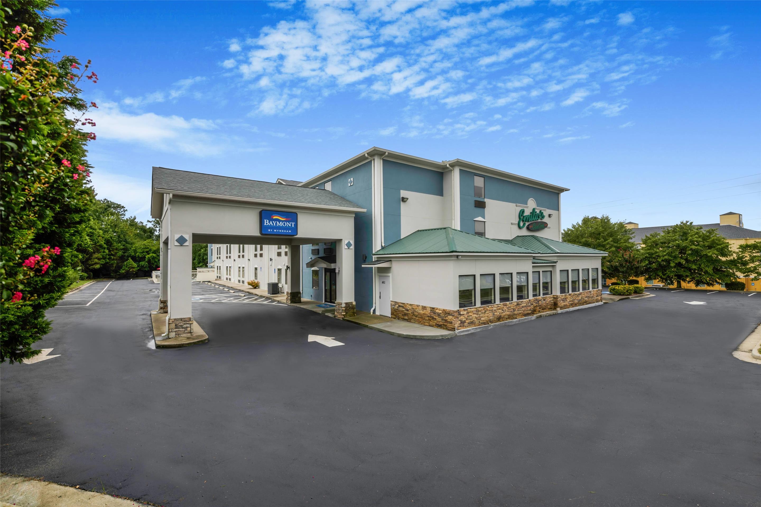 Exterior | Baymont by Wyndham Grovetown Augusta