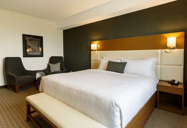  - Best Western Plus Executive Residency North City View Calgary