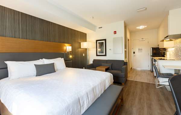  - Best Western Plus Executive Residency North City View Calgary