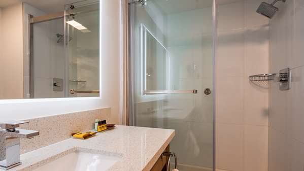  - Best Western Plus Executive Residency North City View Calgary