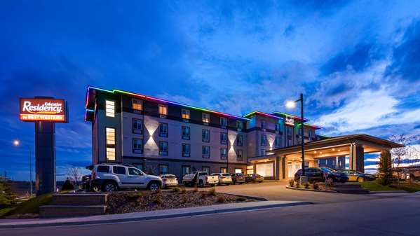 Exterior view - Best Western Plus Executive Residency North City View Calgary