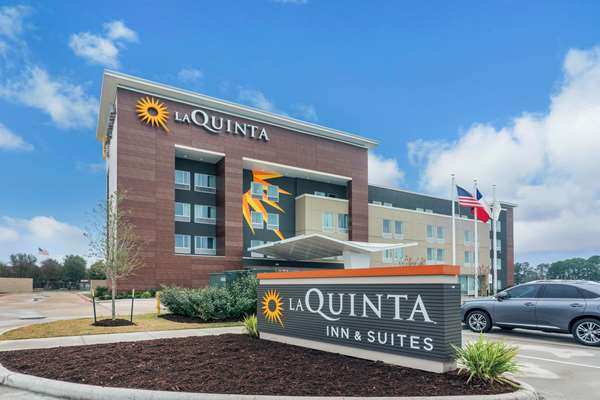 Exterior view - La Quinta Inn & Suites Spring