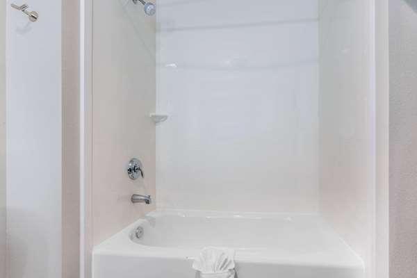  - La Quinta Inn & Suites Spring