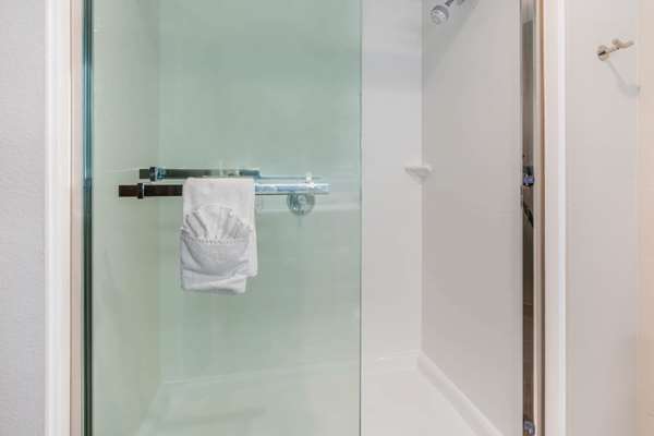  - La Quinta Inn & Suites Spring