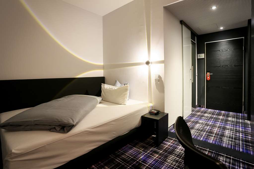 Hotel Schempp-guestroom-Guest Room,On-Site.jpg