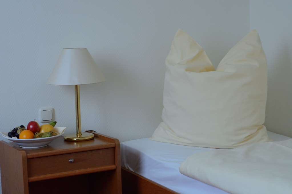 Avalon Hotelpark Koenigshof-guestroom-Guest Room,On-Site.jpg