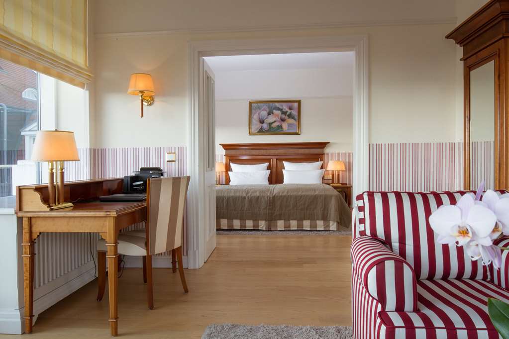 ATLANTIC GRAND HOTEL TRAVEMUEN-guestroom-Guest Room,Patio/Terrace,Suite,On-Site.jpg