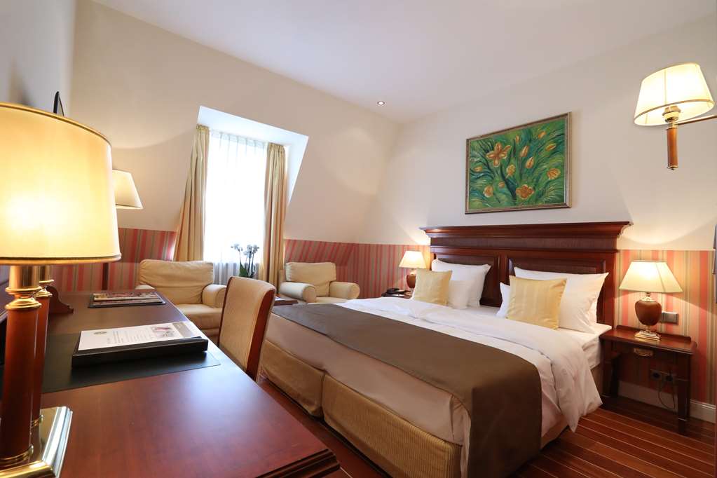 ATLANTIC GRAND HOTEL TRAVEMUEN-guestroom-Guest Room,On-Site,Standard Room.jpg