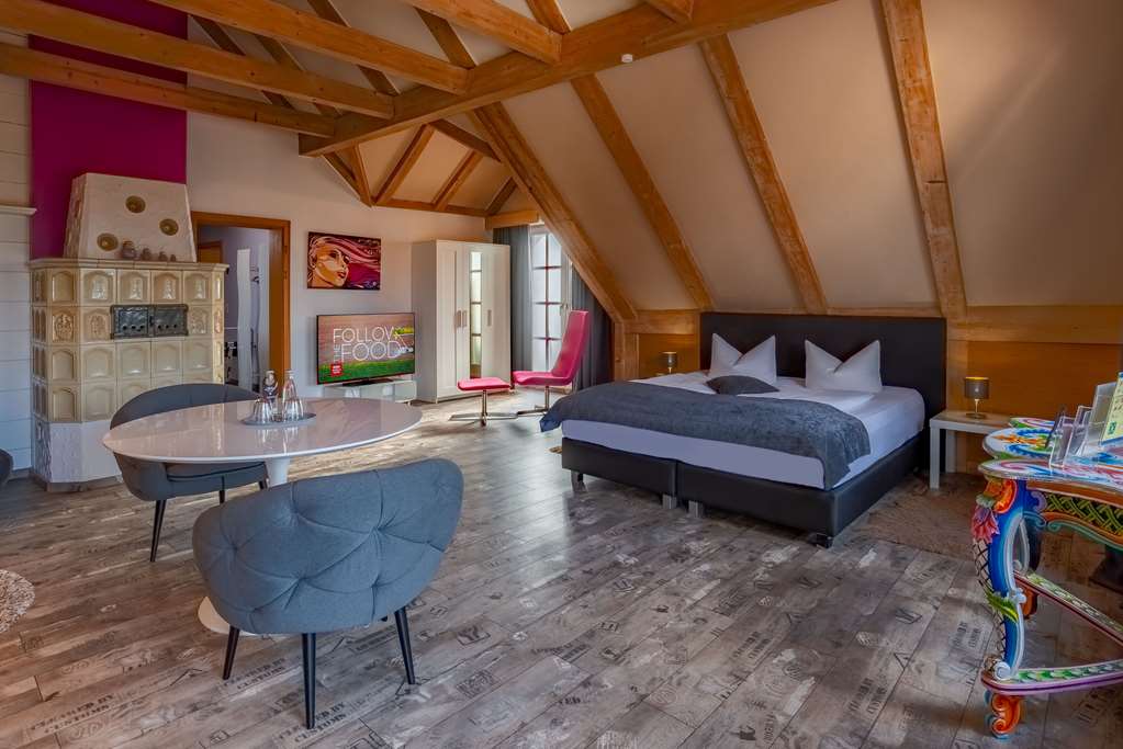 Arthotel ANA Style-guestroom-Guest Room,Suite,On-Site.jpg