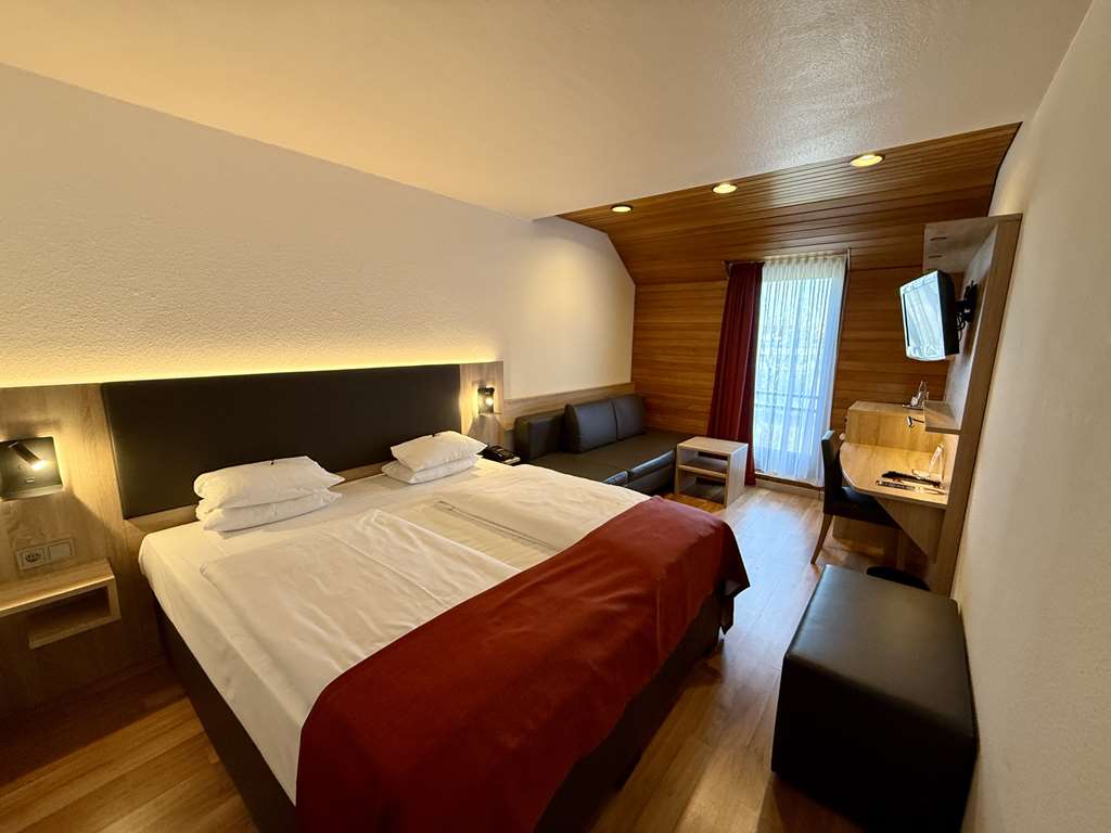 ARVENA MESSE am Messezentrum-guestroom-Guest Room,Bed,Indoor/Interior,On-Site,Summer.jpg