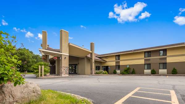 Exterior view - SureStay Plus Hotel by Best Western Black River Falls