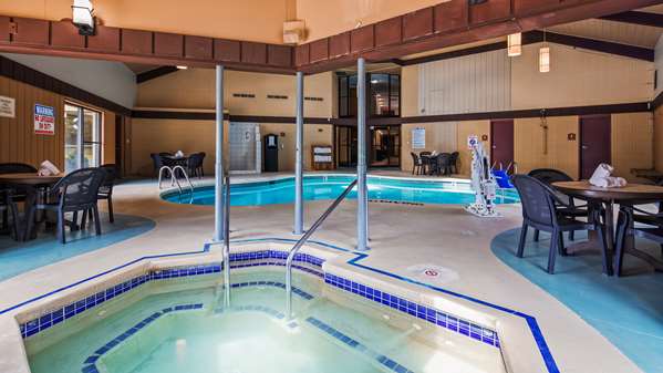 Spa - SureStay Plus Hotel by Best Western Black River Falls