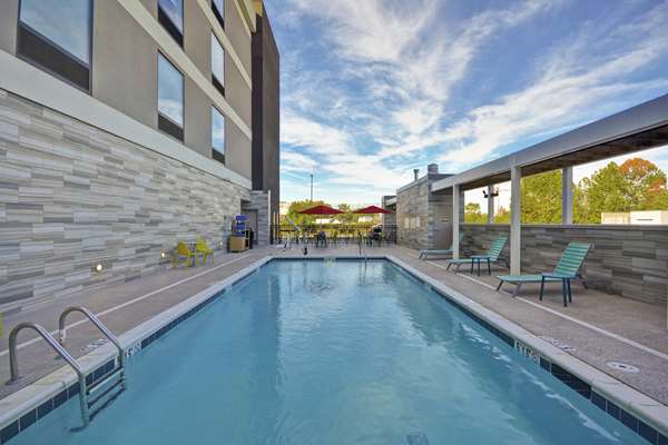 Pool - Home2 Suites by Hilton Clarksville