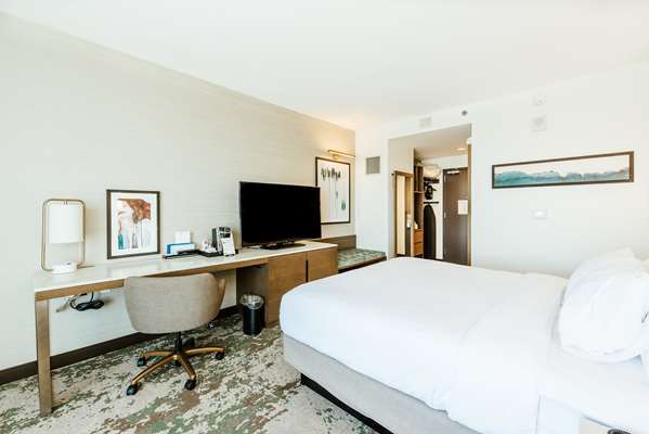  - Hilton Garden Inn Union Station Denver - I-25, Exit 212C