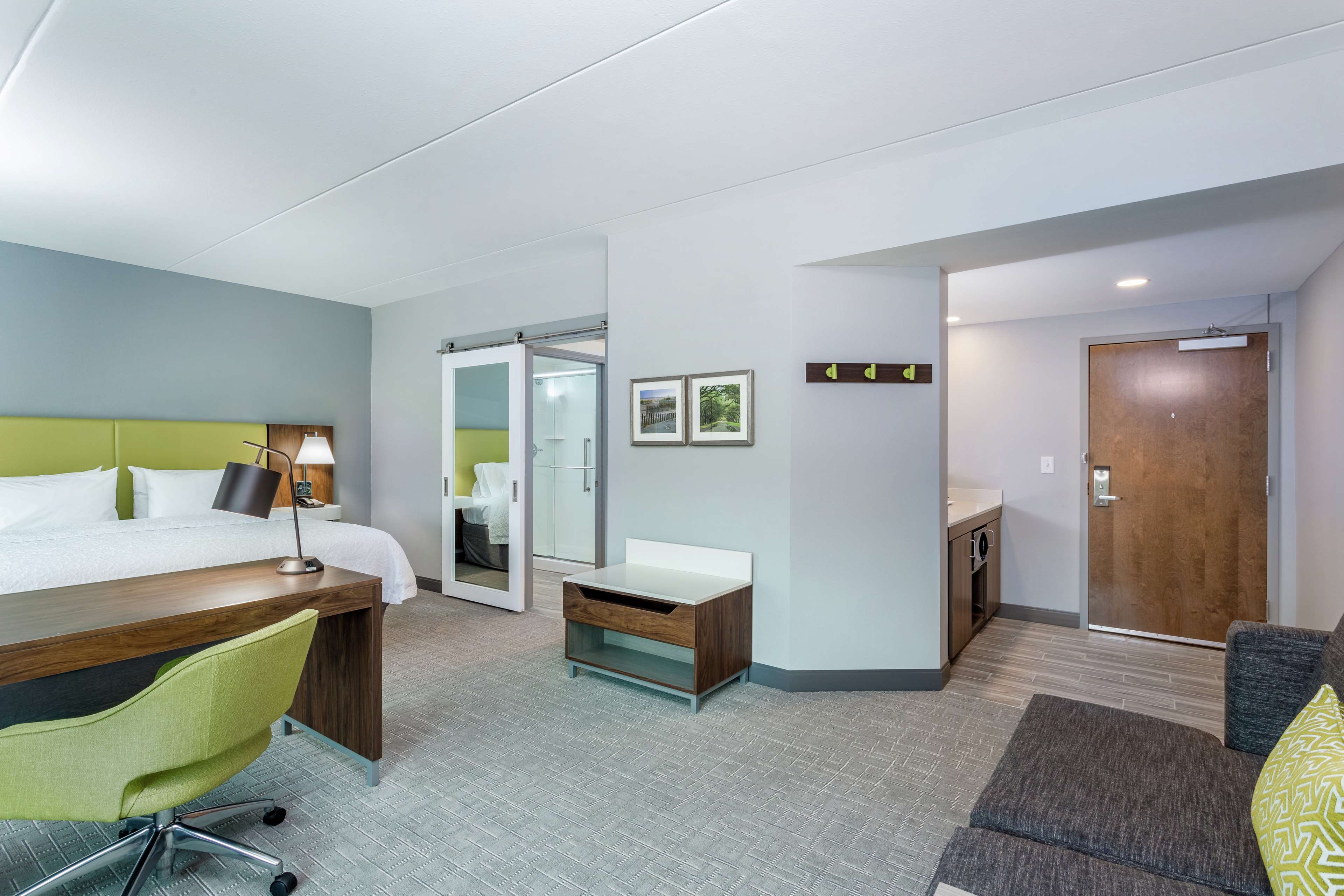 Hampton Inn & Suites Saraland Mobile AL Room Type - 1KN HEARING ACC STUDIO NS
