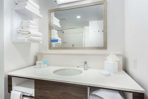  - Hampton Inn & Suites Saraland - I-65, Exit 13