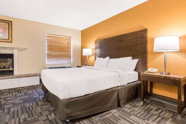 Suite - Quality Inn & Conference Centre Orillia