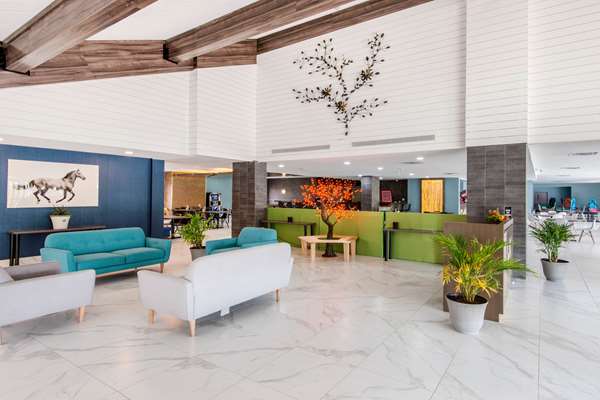 Bar - Quality Inn & Conference Centre Orillia