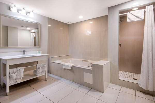  - Quality Inn & Conference Centre Orillia