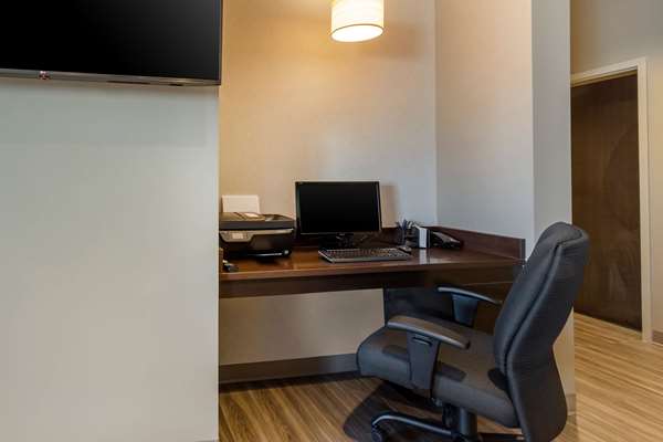 Conference Area - Sleep Inn & Suites Tampa