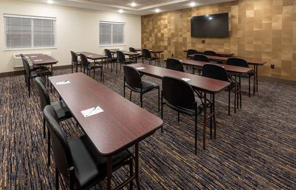  - GrandStay Hotel & Suites Milbank