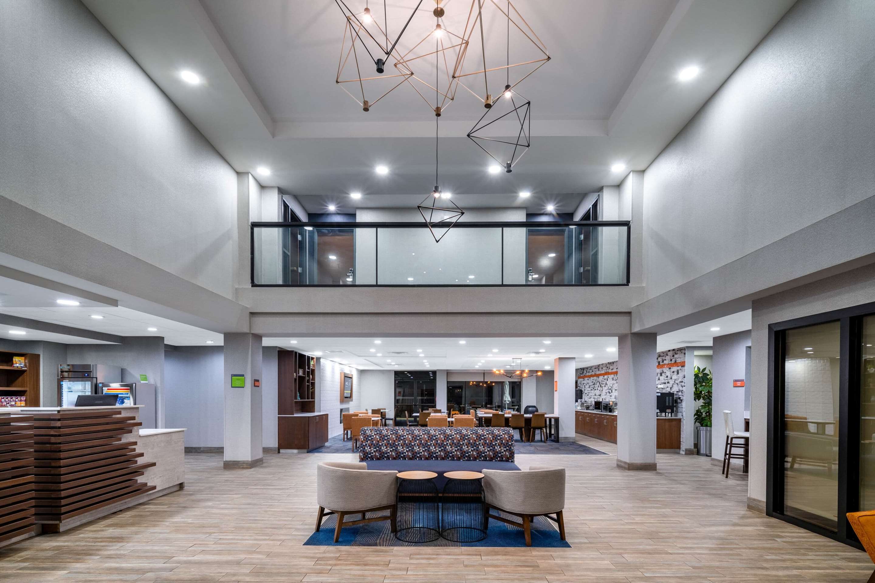 Lobby | La Quinta Inn & Suites by Wyndham-Albany GA